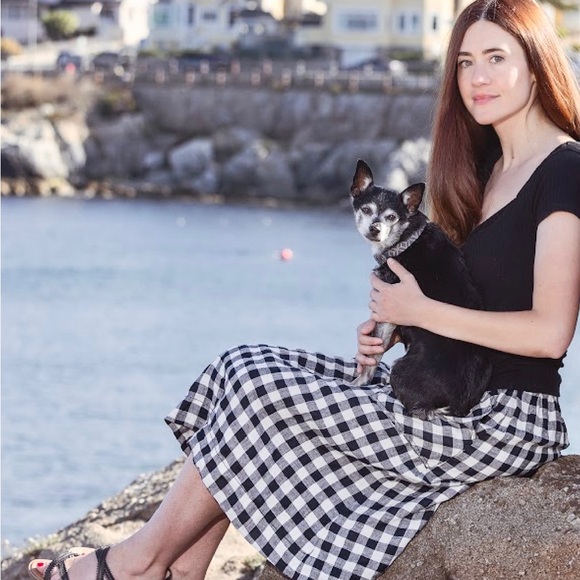 Meet your Posher, Ashley - Picture 1 of 1